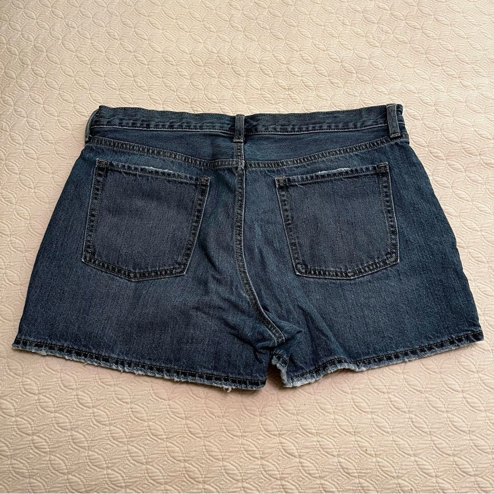 Old Navy High Rise Slouchy Straight 3” Inseam Blue Denim Jean Shorts (size 14) - Picture 5 of 5